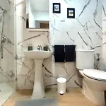 2 Min Dalla Loft Terrazza Casa Gialla Apartment