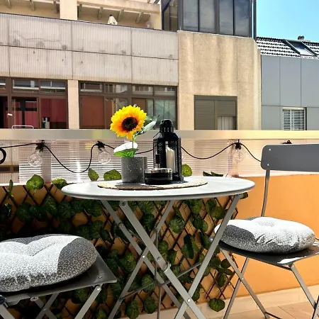Apartman 2 Min Dalla Loft Terrazza Casa Gialla *