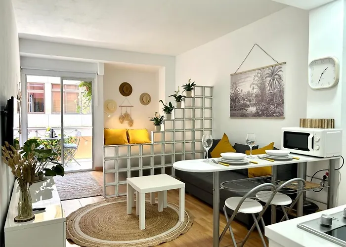 2 Min Dalla Loft Terrazza Casa Gialla 아파트