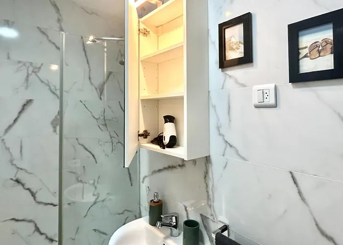 2 Min Dalla Loft Terrazza Casa Gialla Апартаменти